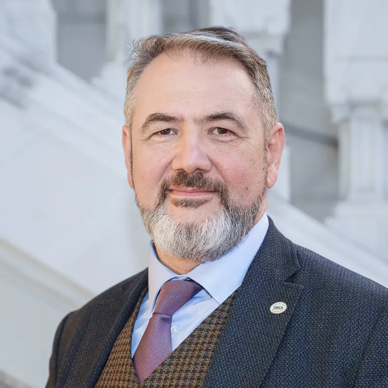 Investiția în educație e minimă, profesorii au nevoie de mai mult decât salarii