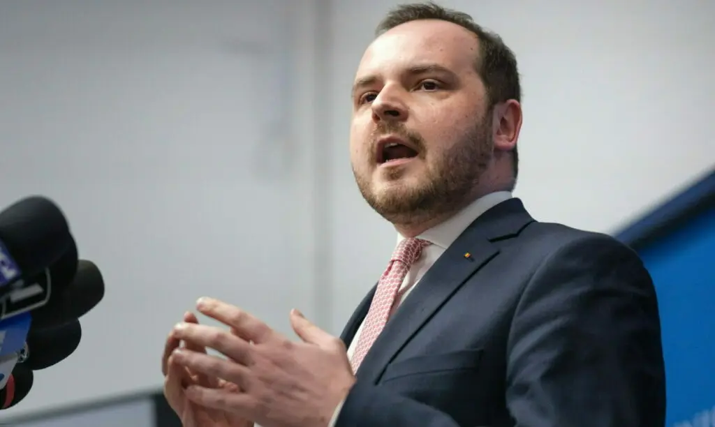 8 miliarde de lei pentru a preveni criza în sistemul de sănătate românesc, avertizează Rogobete