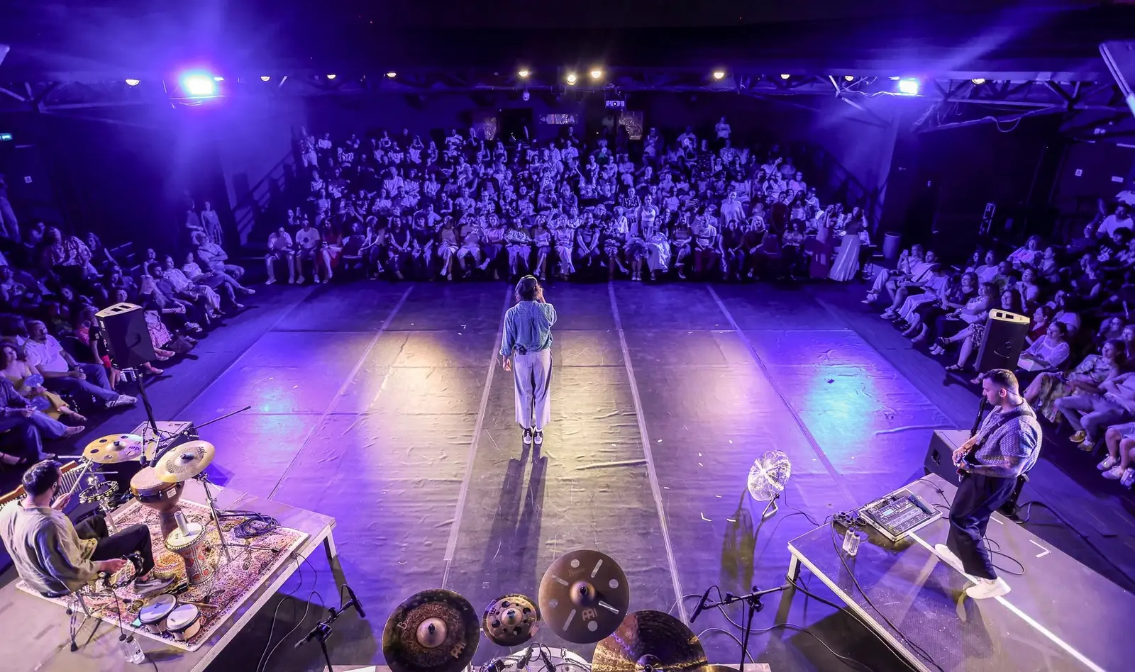 Ghidul weekendului 16-18 octombrie în București: Teatru, festivaluri de toamnă, spectacole de lumini și gastronomie